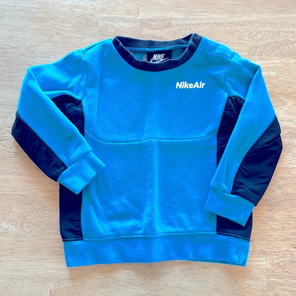 Nike sweatshirt